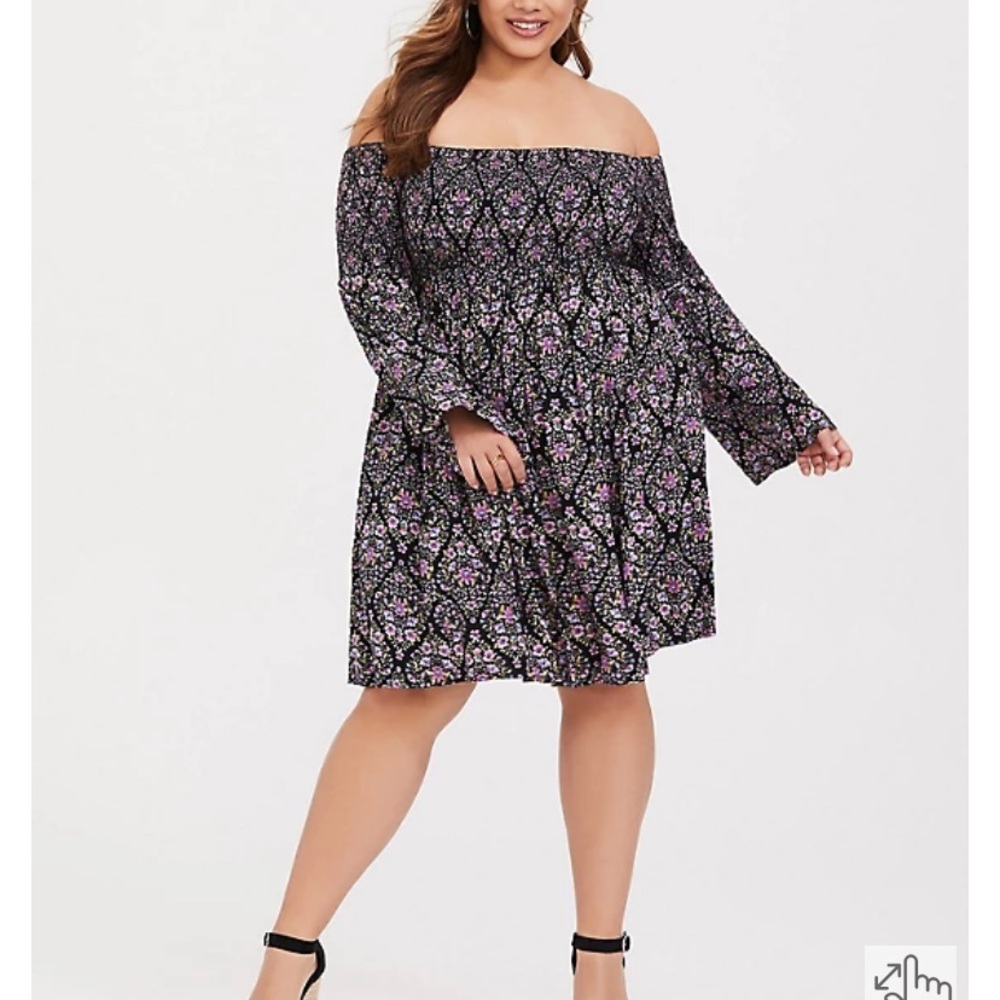 BLACK FLORAL CHALLIS SMOCKED SKATER DRESS